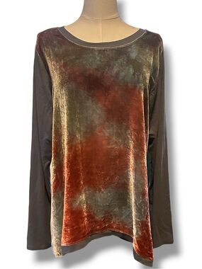 Harari Velvet Front Long Sleeve Top in Rust Multi color size Medium